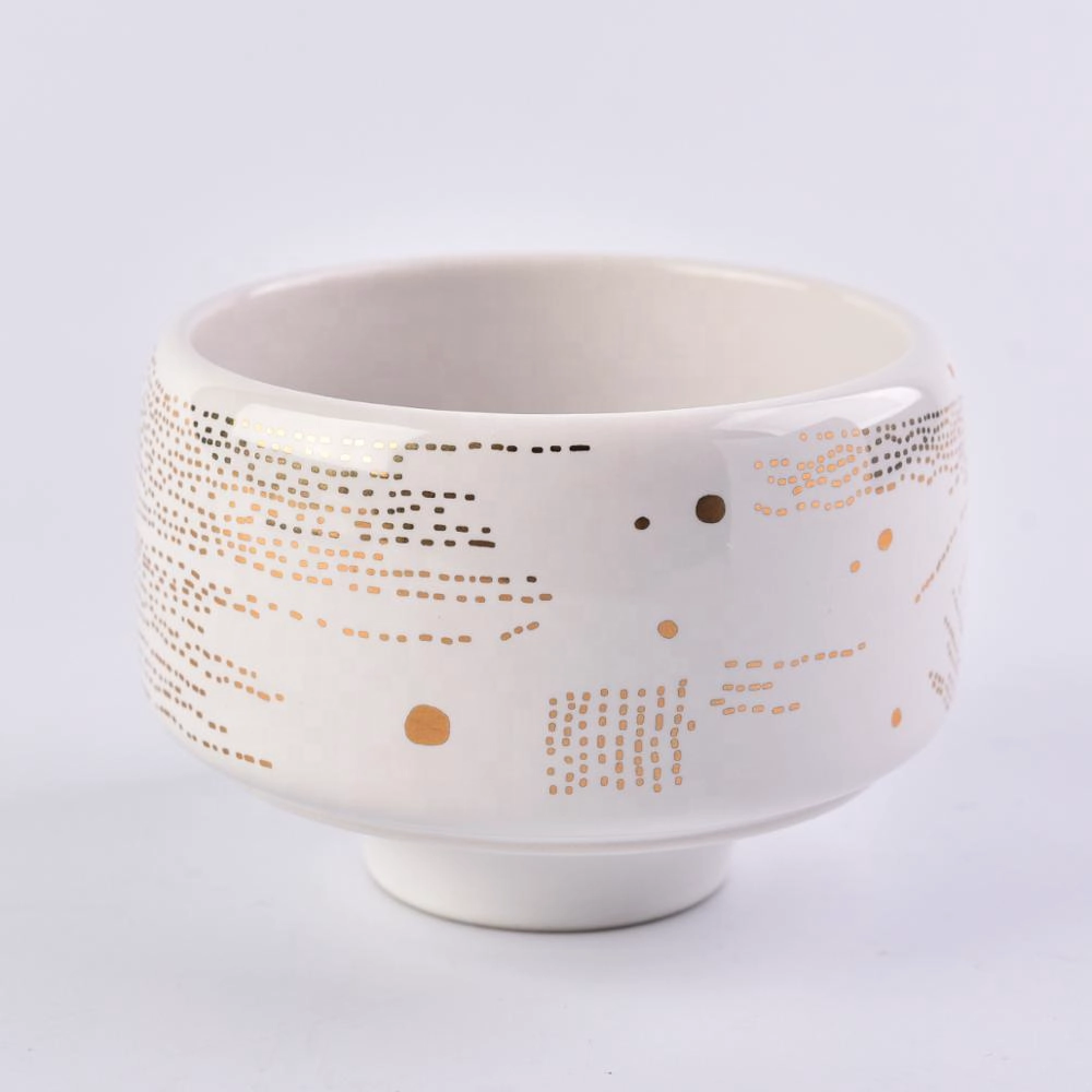 Wholesales decorative standing white ceramic candle holder