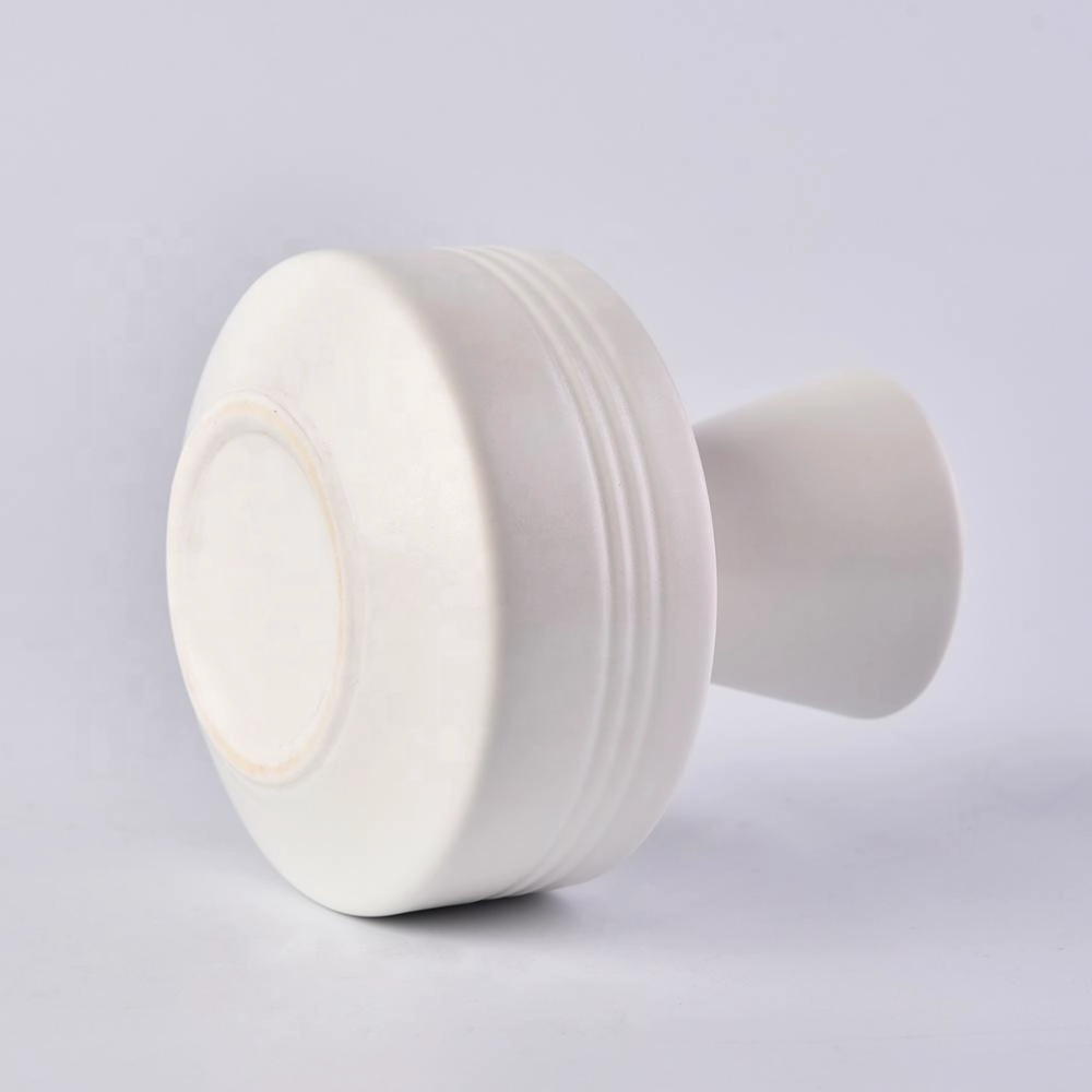 Custom matte home decoration white reed ceramic diffuser bottles