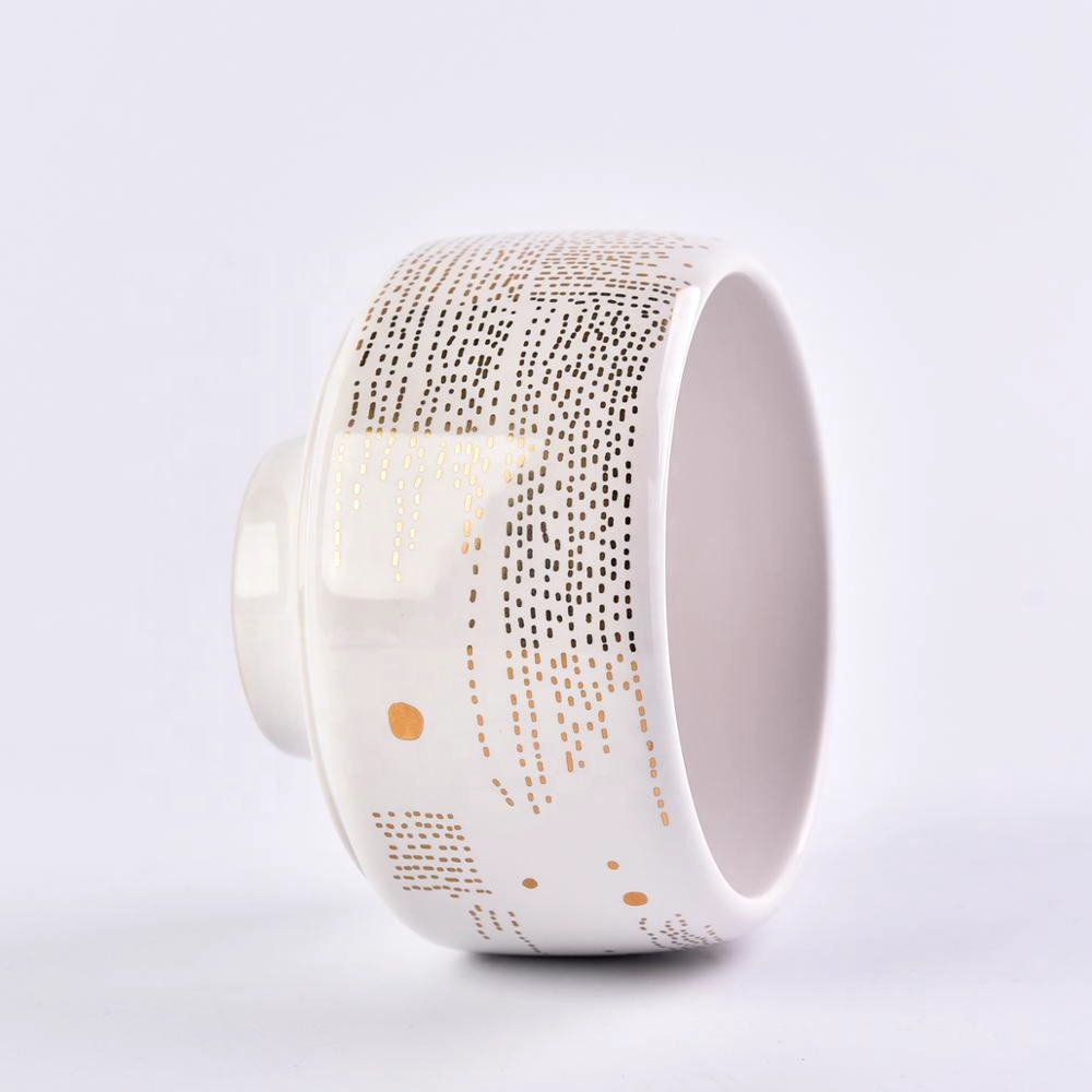 Wholesales decorative standing white ceramic candle holder