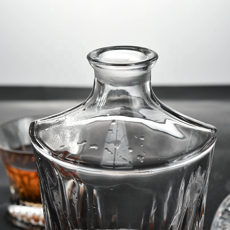 5 pieces in stock Lead-free crystal Glass whiskey cups Liquor Decanter sets