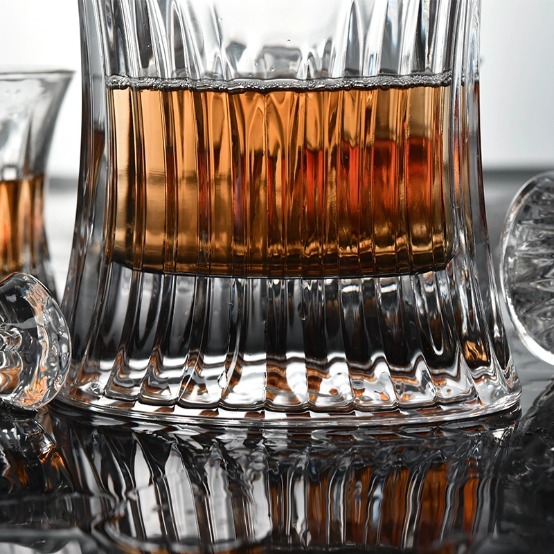 5 pieces in stock Lead-free crystal Glass whiskey cups Liquor Decanter sets