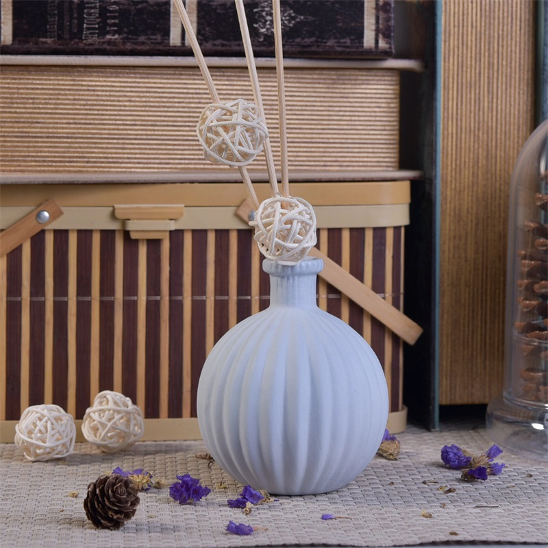 ceramic 250ml luxury aroma oil empty reed diffuser glass bottle flower reeds for home wedding party