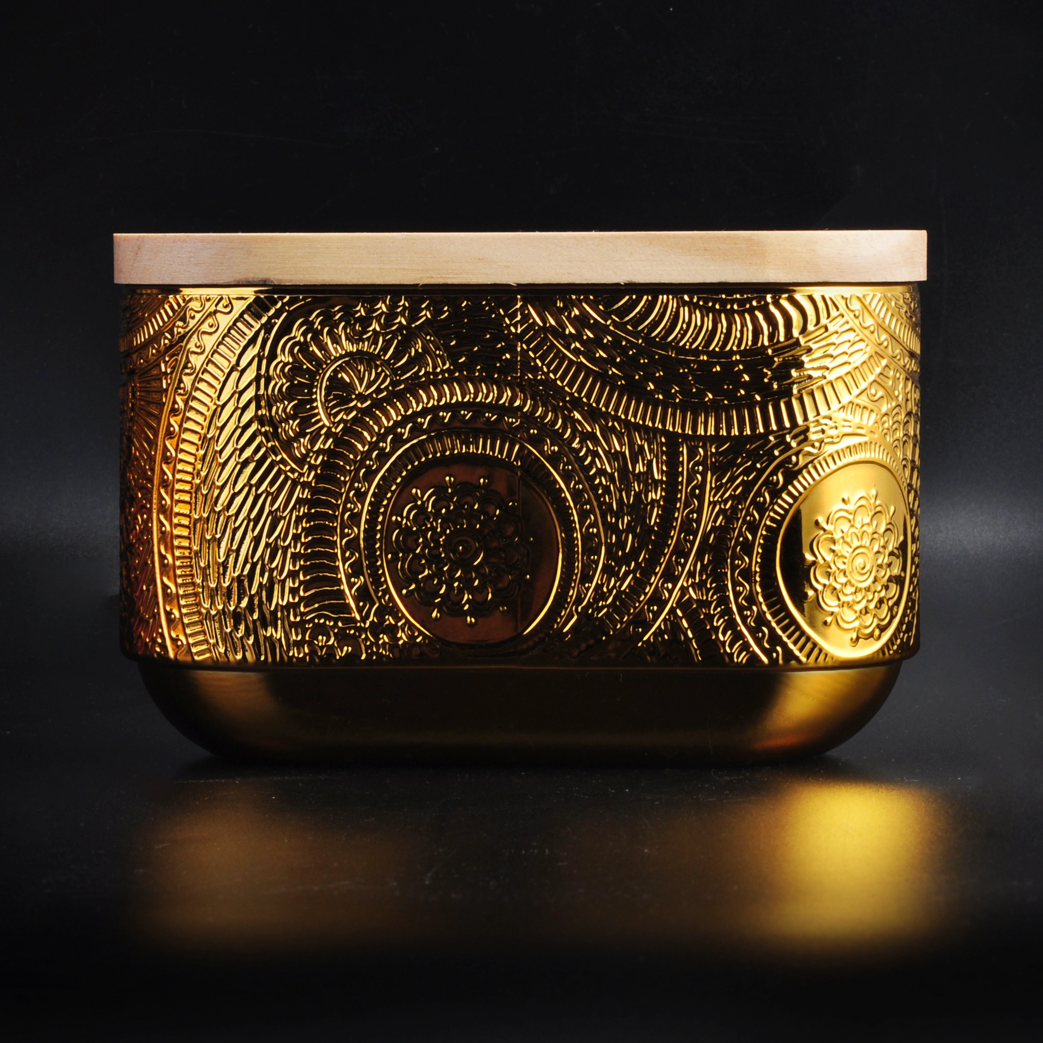 New design luxury Antique gold glass candle holder with wood lid