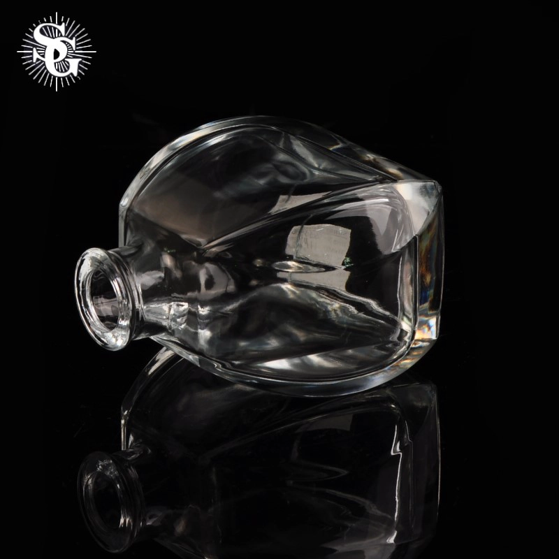 Sunny 210ml transparent unique desgin glass aromatherapy diffuser bottle