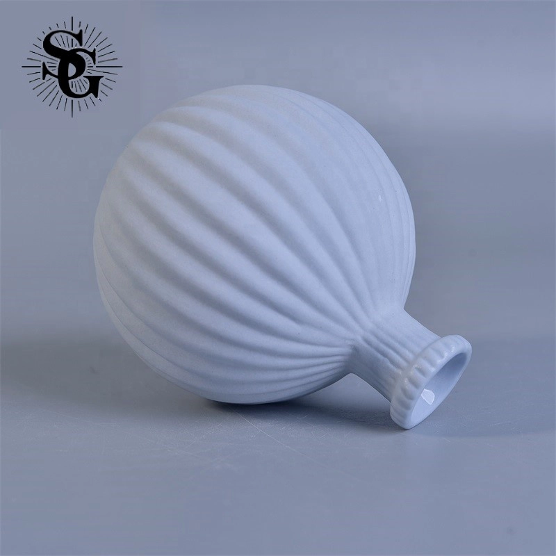 Sunny 240ml 165g white decorative ceramic diffuser bottle