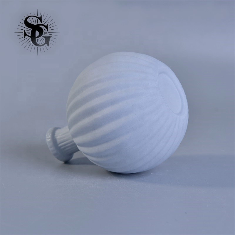 Sunny 240ml 165g white decorative ceramic diffuser bottle