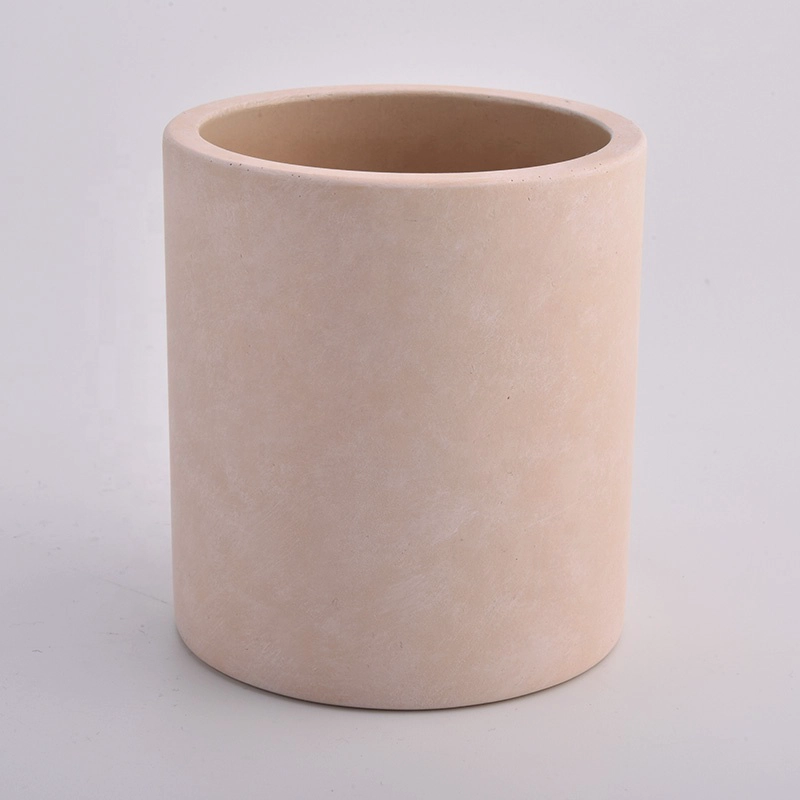 coloring concrete candle holder for 14oz wax inside