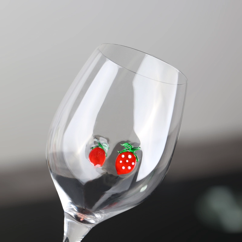 Handcraft Eco-friendly Strawberry Inlay Decoration 475ml 16oz Wine Glasses