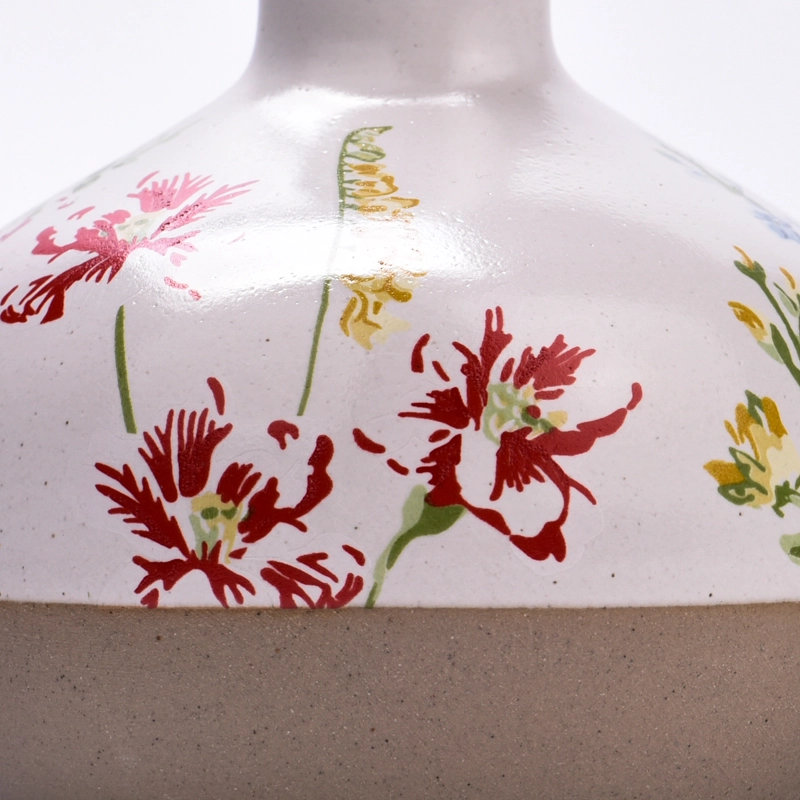Luxury custom flower pattern ceramic aromatherapy bottle Luxury custom flower pattern ceramic aromatherapy bottle