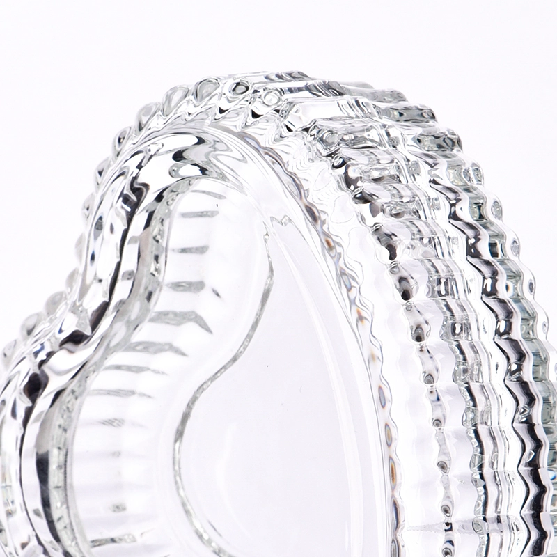 Wholesale love shaped glass candle jars with lids for Valentine's Day Wholesale love shaped glass candle jars with lids for Valentine's Day