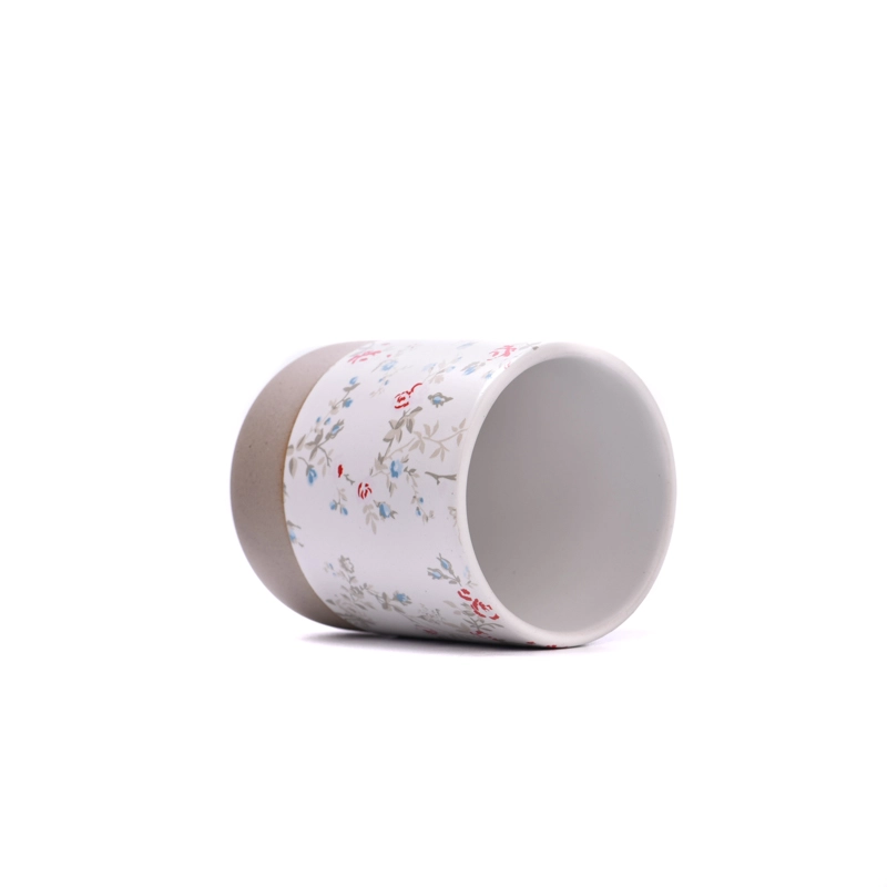 Small capacity ceramic candle jar with home decor