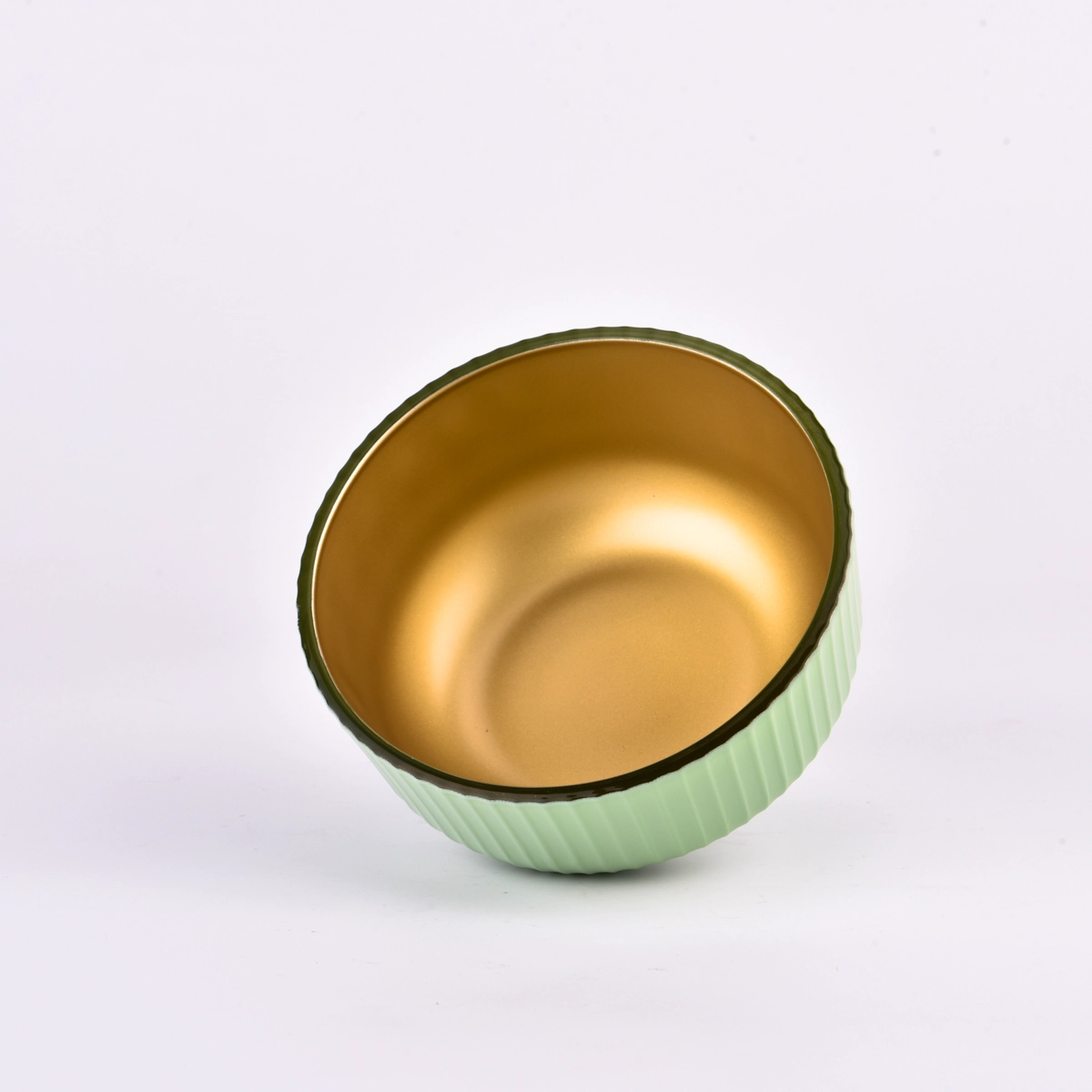 Kleine glazen kaarspot met strookpatroon en gouden kleur