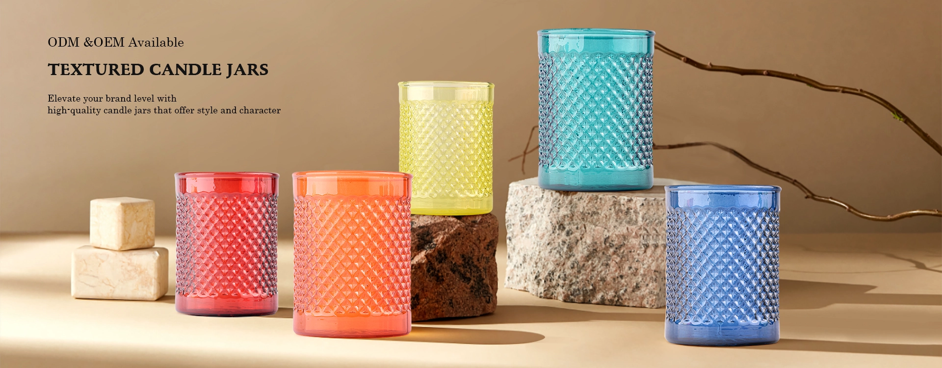 Kerzengefäße aus Glas mit Gittermuster Kerzengefäße aus Glas mit Gittermuster