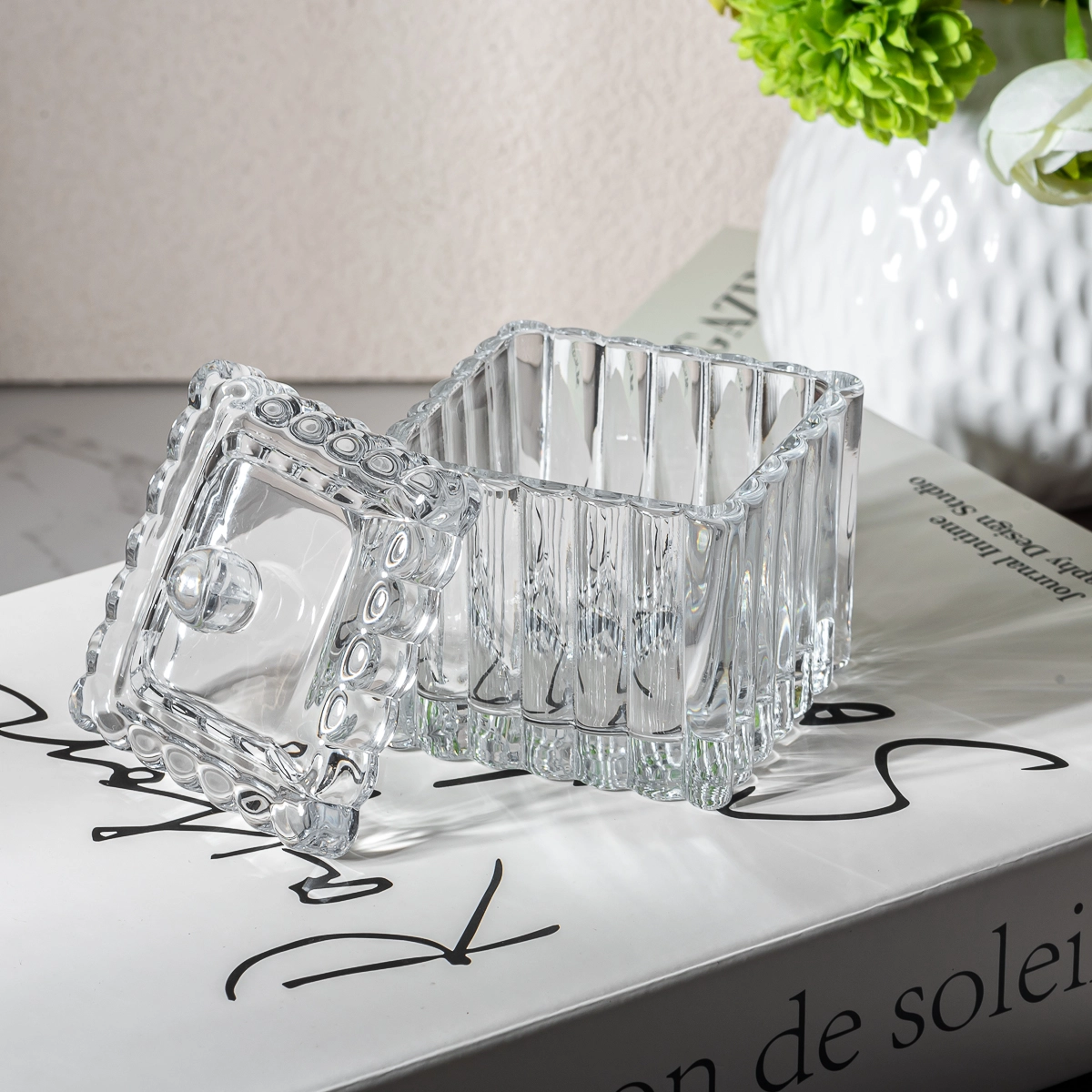 Supplier 110ml square ribbed glass candle jar with glass lid & glass handle