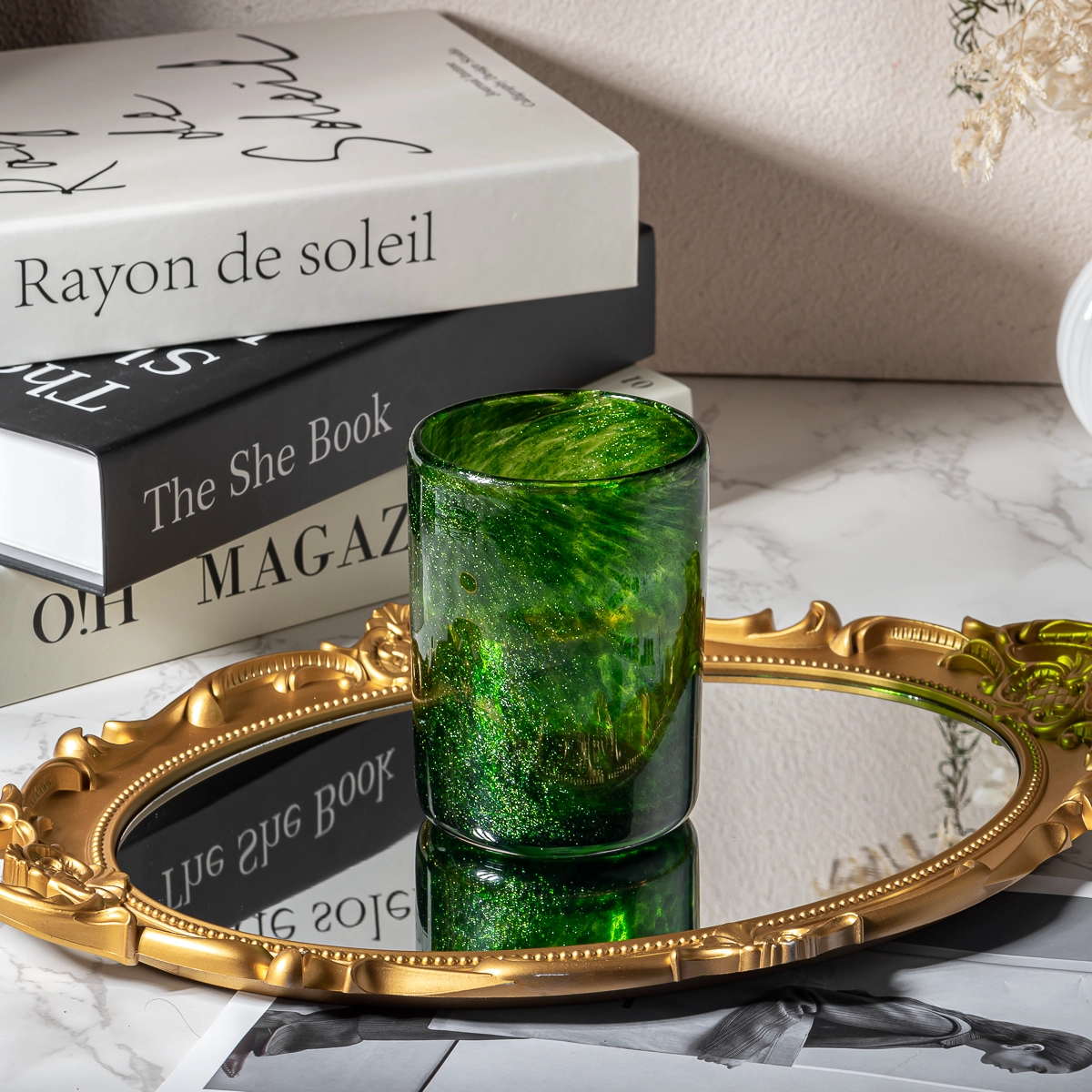 Case glass material green glass candle holders for wholesale