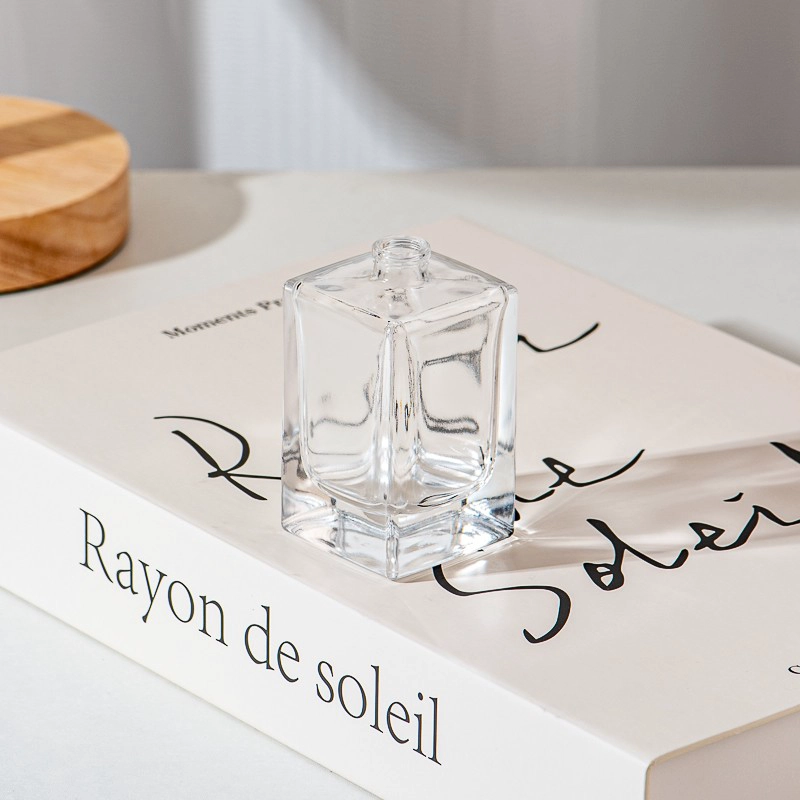 Premium Square Shape 45ml Glass Perfume Bottle for Fragrance Packing Premium Square Shape 45ml Glass Perfume Bottle for Fragrance Packing