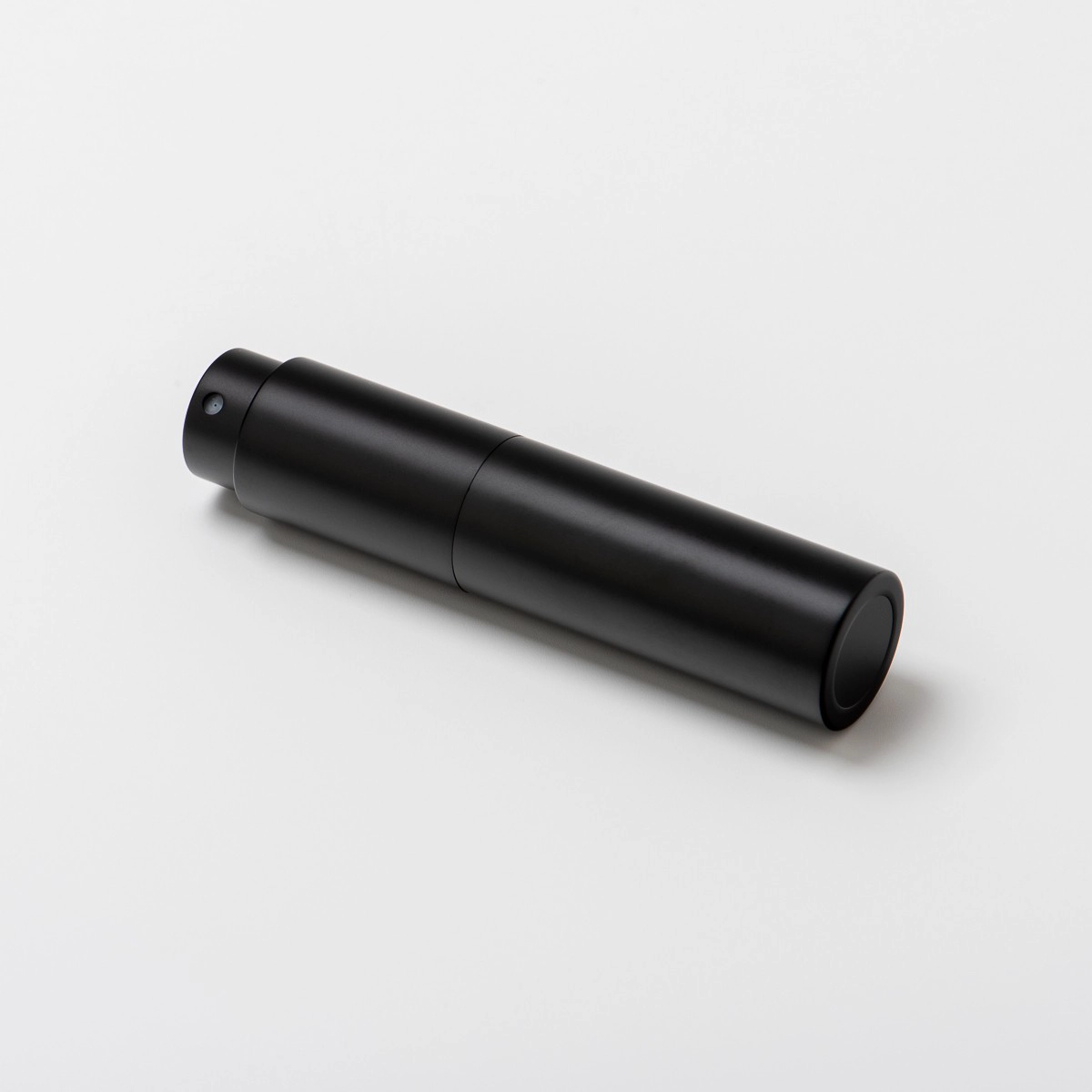 5ml Matte Black Twist Fragrance Atomizer Travel Glass Perfume Bottle wholesale