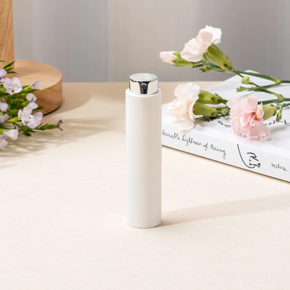 Unique White 5ml Portable Glass Perfume Bottle Wholesale Unique White 5ml Portable Glass Perfume Bottle Wholesale