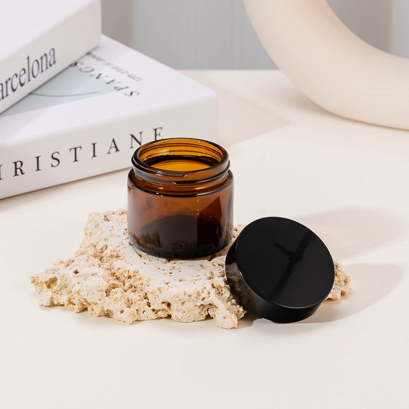 Maliit na Amber Glass Jar na may Screw Lid para sa mga Kandila at Cosmetic Storage Maliit na Amber Glass Jar na may Screw Lid para sa mga Kandila at Cosmetic Storage