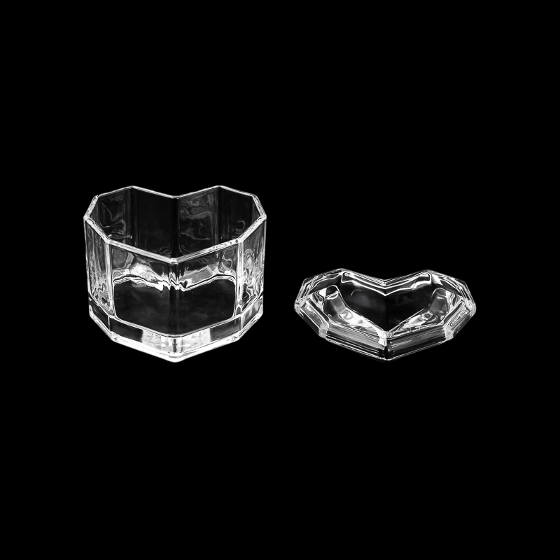 China home decor small size heart shape glass candle jar with lid manufacturer