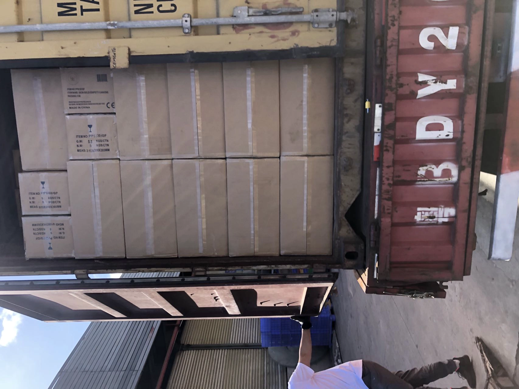 Shipping container from Shenzhen Ningbo port to Toronto Vancouver port Canada cargo sea freight, Sunny Worldwide Logistics