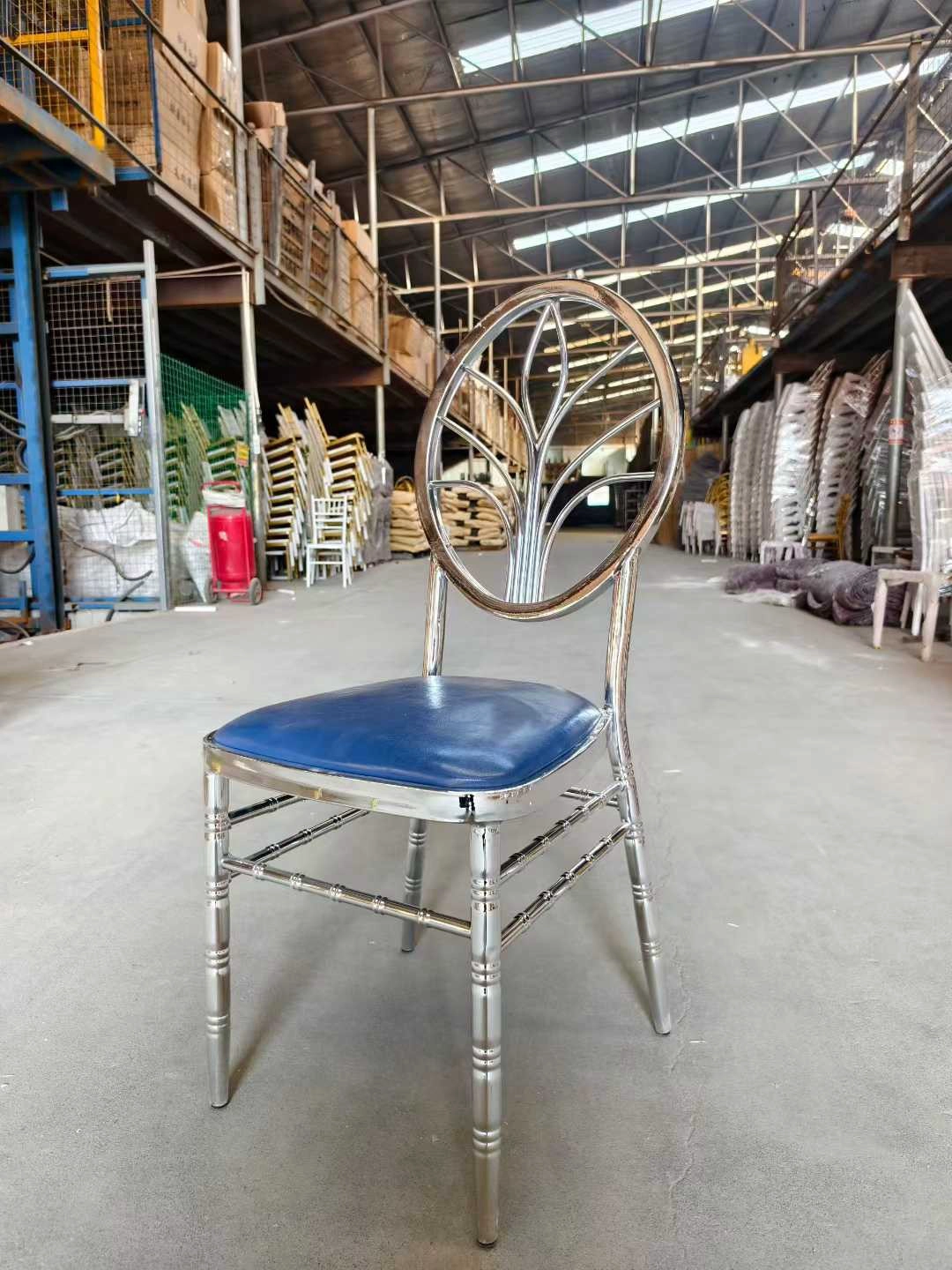 Modern Wholesale Outdoor Metal Furniture Stackable Design for Dining and Living Room for Wedding Parties and Events