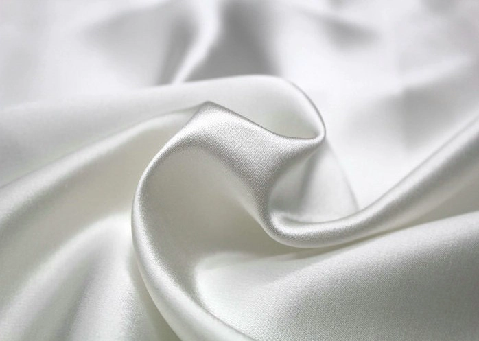 Wie man mit schmelzbarem Interlining -Tuch und Stoff richtig zusammenhängt? Wie man mit schmelzbarem Interlining -Tuch und Stoff richtig zusammenhängt?
