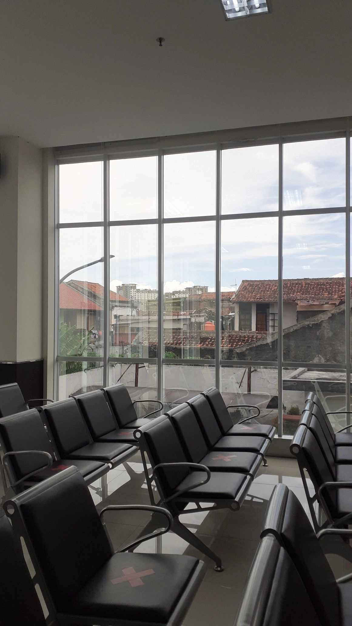 Southeast Asia’s Urbanization Drives 28% Jump in Waiting Chair Imports in 2025