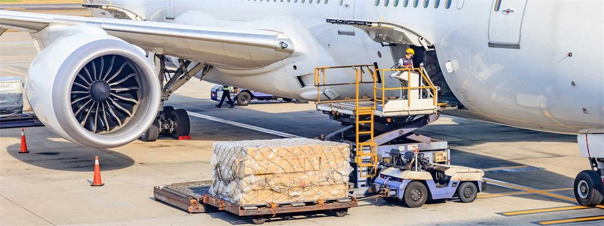 porcelana Transporte aéreo puerta a puerta a Dubai: despacho de aduanas y servicio de envío de carga Reenvío de carga