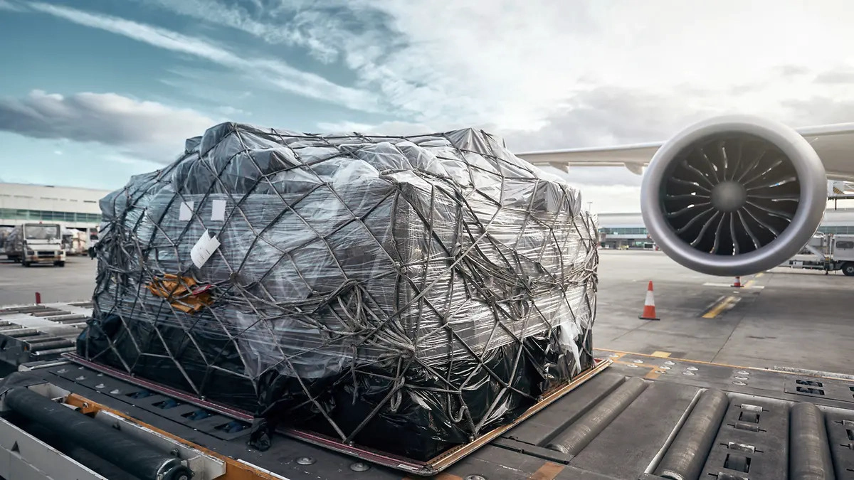 Shipping From China To UAE: Three Hidden Services That Count