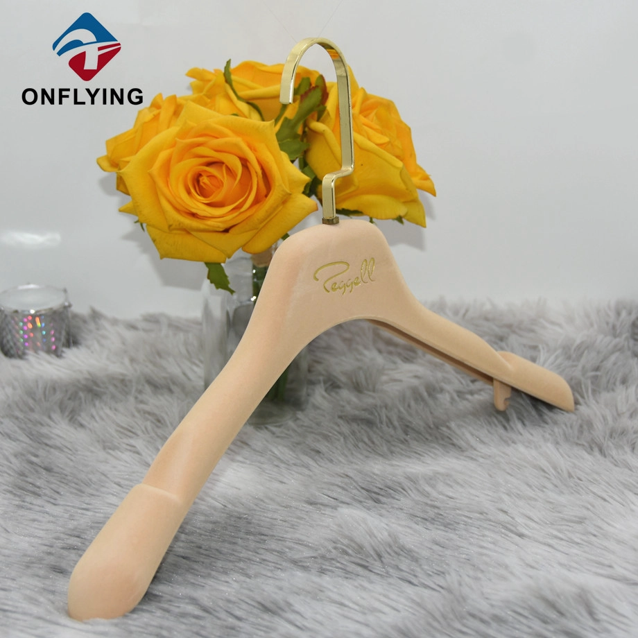 Wholesale Velvet Plastic Hanger Supplier