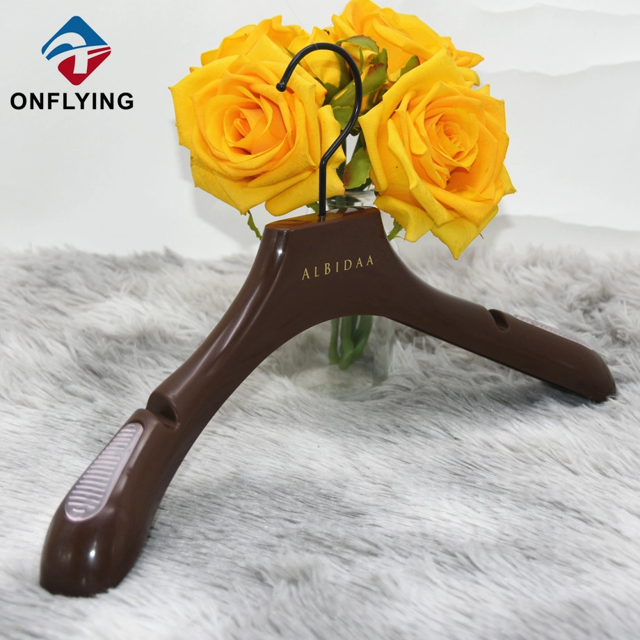 Durable Non-Slip Brown Custom Logo Clothes Hangers Plastic China Supplier
