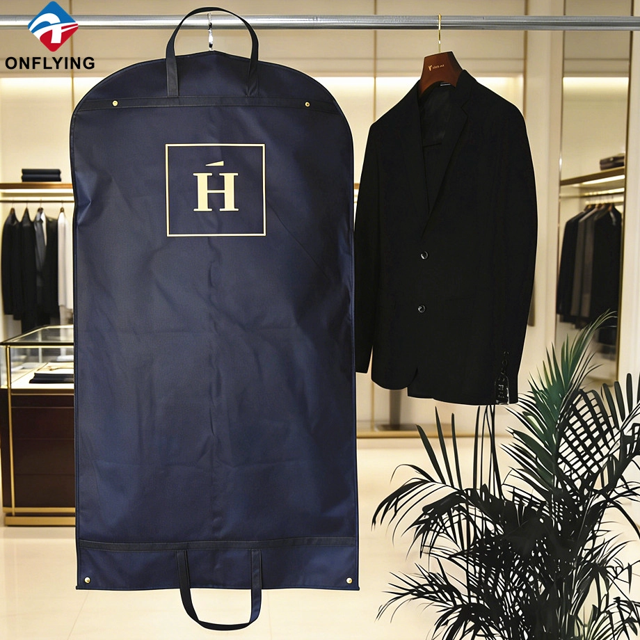Fabricante China de cubierta de traje antipolvo de poliéster para hombres con asas fuertes privadas personalizadas de primera calidad