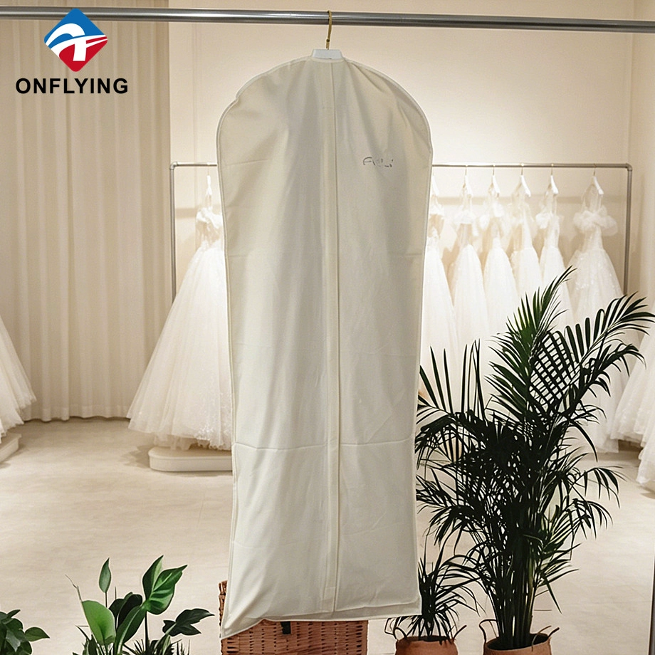 中国 优雅婚纱店烫印银色标志天然棉礼服包袋供应商中国 制造商