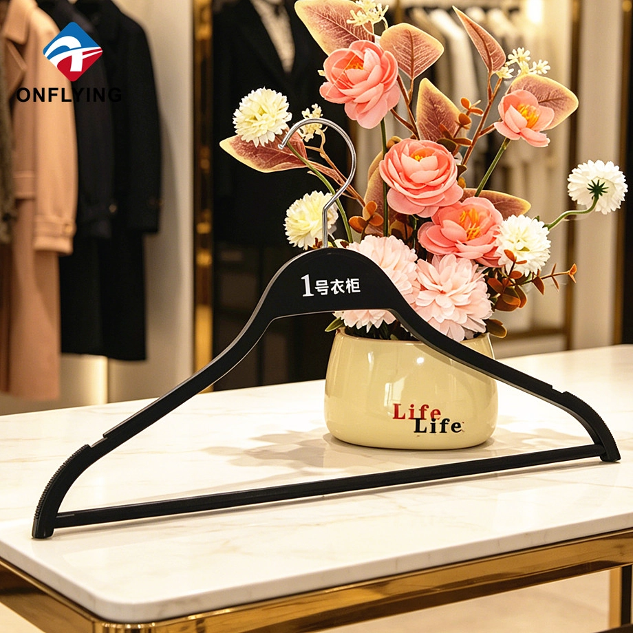Plastic Clothes Hanger Set manufacturer