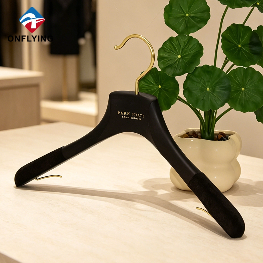 Wholesale Top Quality Customized Luxury Brown Dress Wood Hanger Non slip Manufacturer China - COPY - 6p88tw