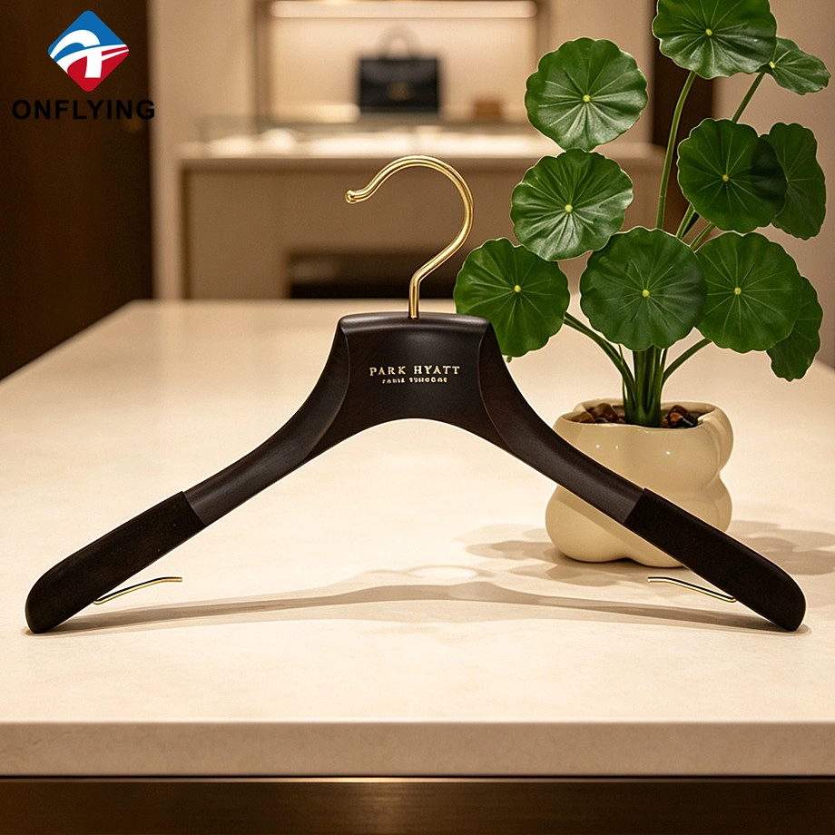 Wholesale Top Quality Customized Luxury Brown Dress Wood Hanger Non slip Manufacturer China - COPY - 6p88tw