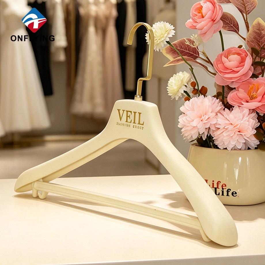 Creamy Velvet Jacket Hanger Factory