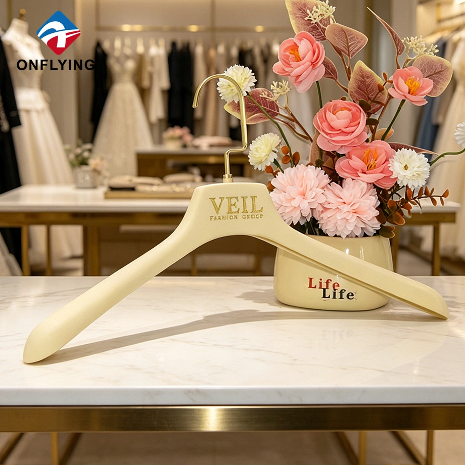 Durable Velvet Clothing Hanger manufacturer