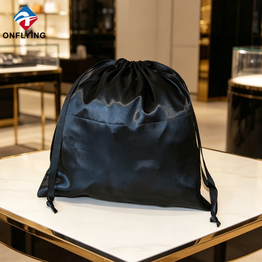 Sac en satin à cordon anti-poussière personnalisé, pratique et polyvalent, au toucher doux, avec logo Fournisseur Chine