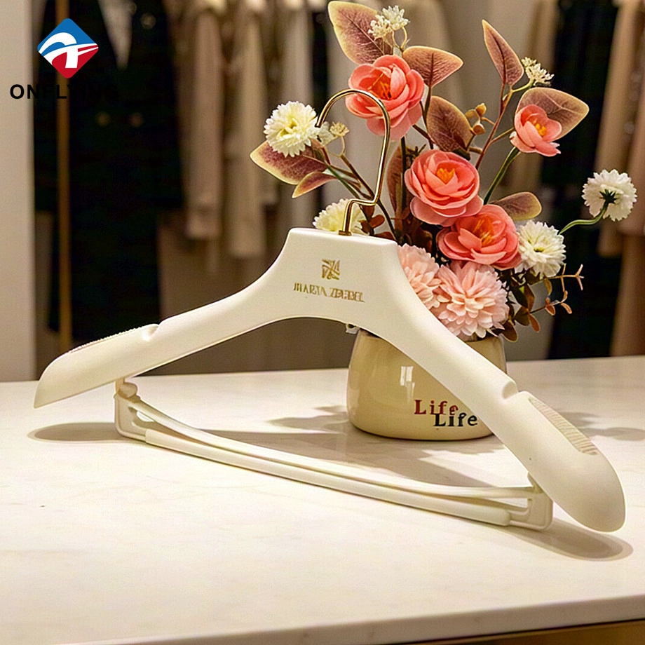Velvet Flocked Hanger manufacturer