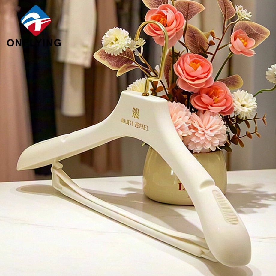 Velvet Flocked Hanger manufacturer