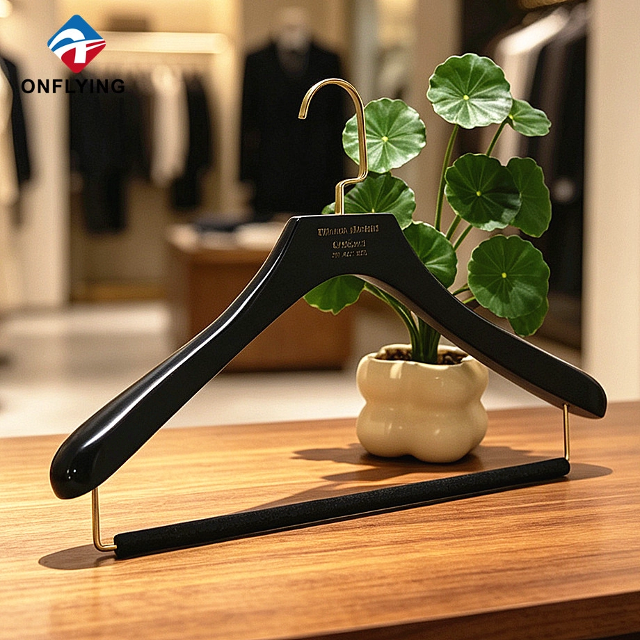 Premium-grade Sophisticated Slim Shoulder Glossy Smooth Wooden Solid Hanger Custom Factory China