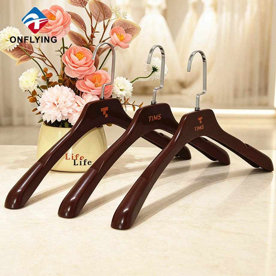 China Plastic Dress Hanger Set