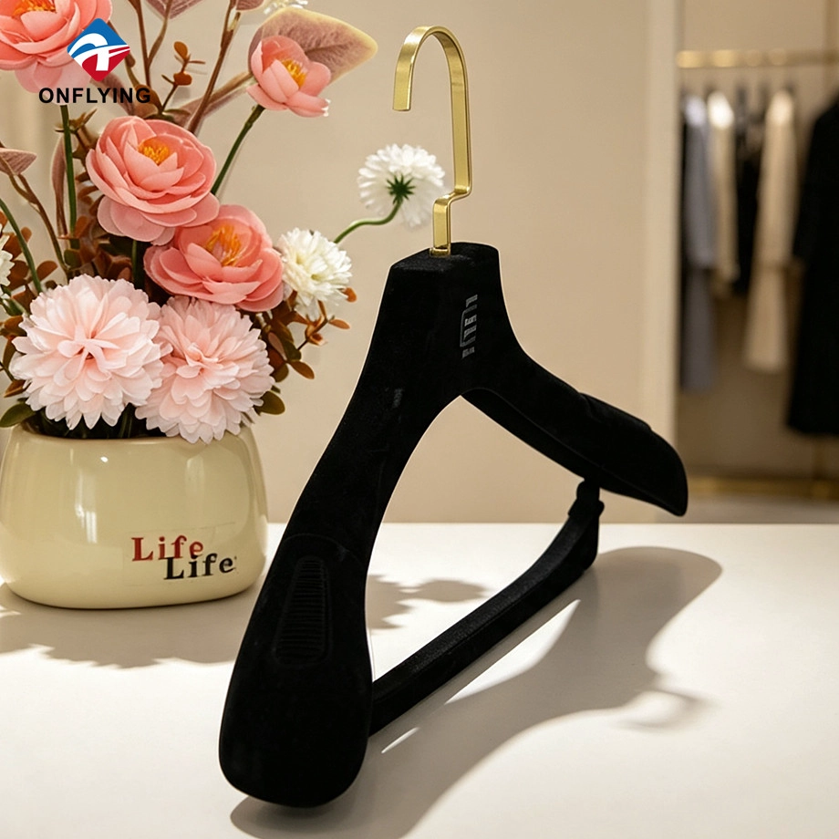 Luxury Suit Pants Custom logo Non slip Soft Smooth Flocked Velvet Men's Hanger Supplier China