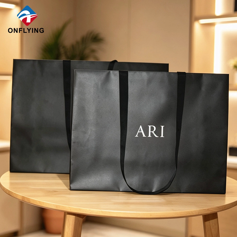 Custom logo Large Capacity Multi-sizes Eco-friendly Black Shopping Paper Bags Supplier China
