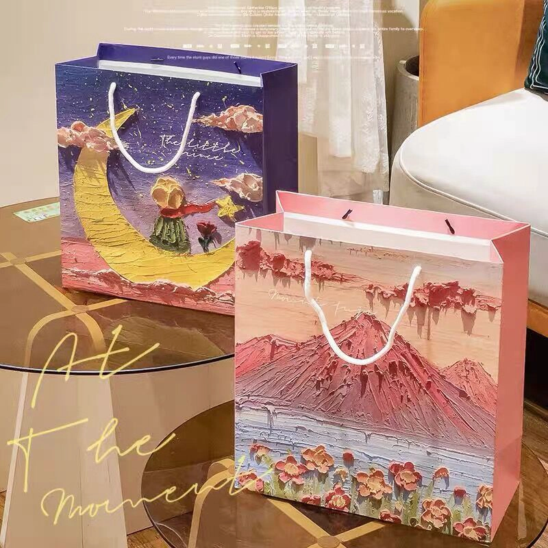 China Fashion printing paper bag gift bag shopping bag can put gift and jewelry  manufacturer
