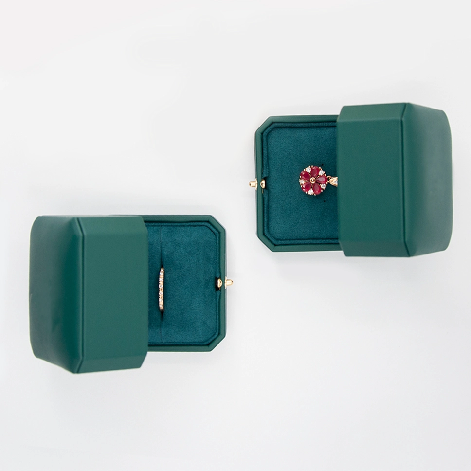 luxury snap packaging box jewelry packaging box xmas gift box in green color wih button closure