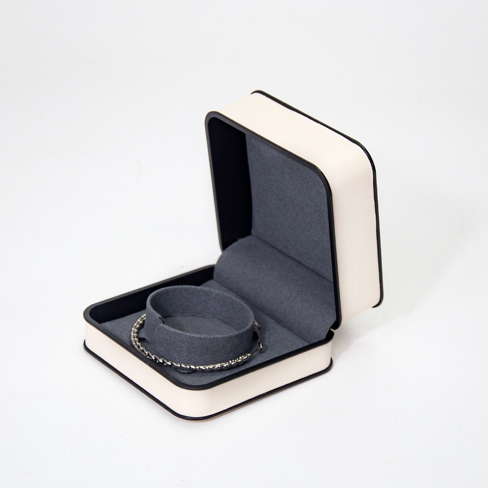 square rounded corner style black and white line design complete set of jewelry packaging box