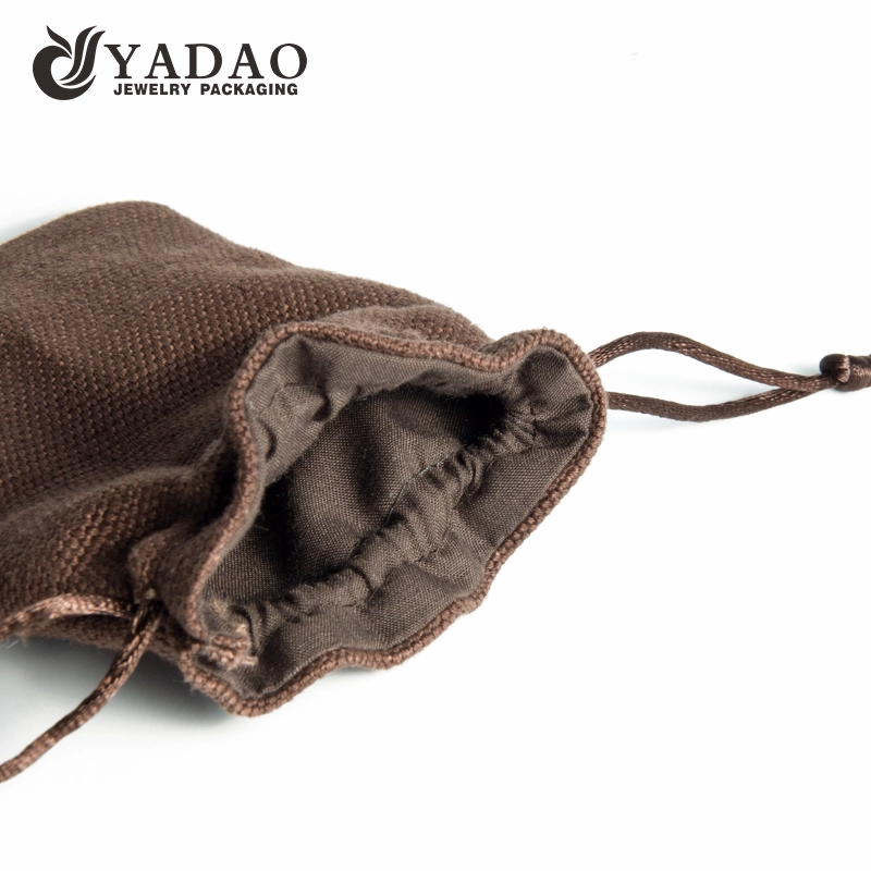 Sac d'emballage de bijoux en pochette en lin avec couleur de logo personnalisée gratuite pour emballage cadeau de bijoux